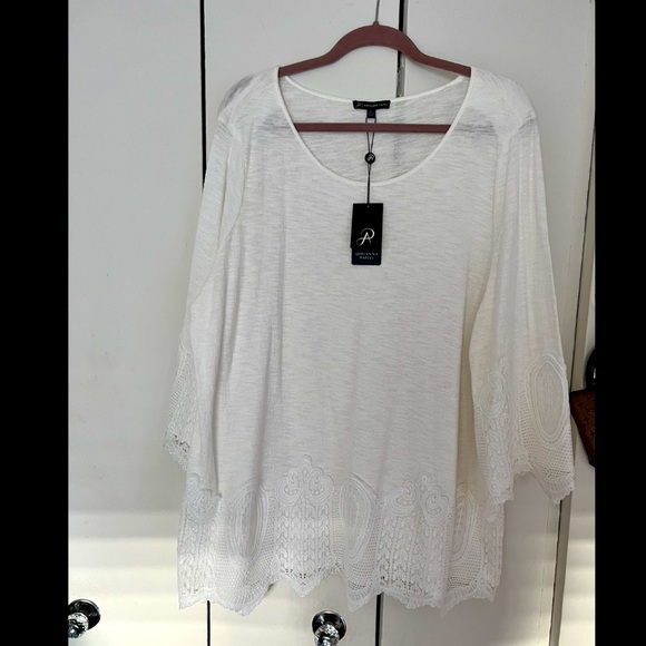Adrianna Papell Tops - Adrianna Papell gorgeous white top